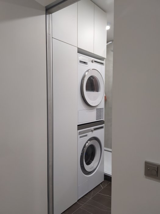 Постирочная белая