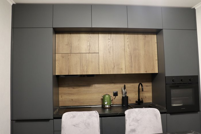 Кухня пластик Феникс + EGGER 