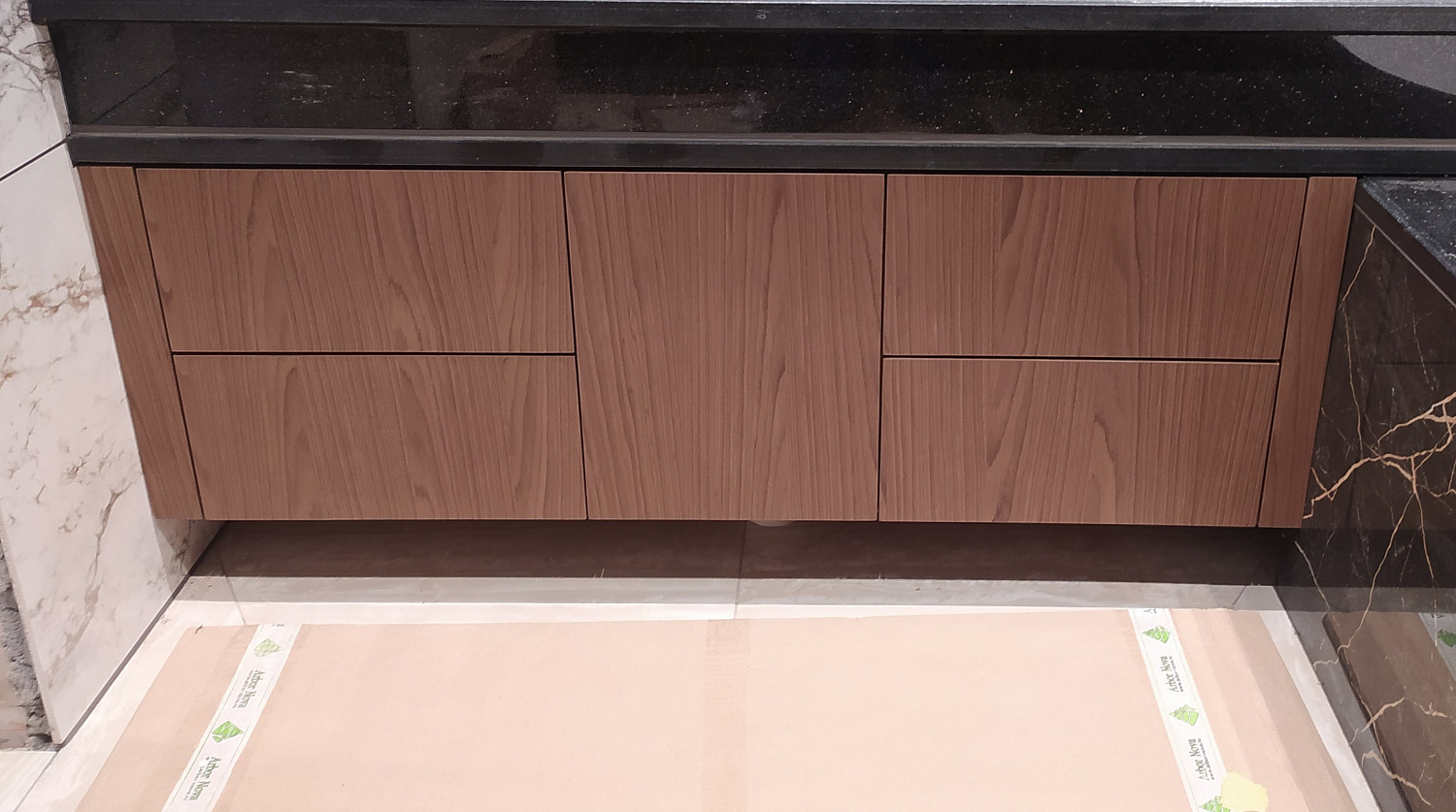 Тумба в ванную шпон